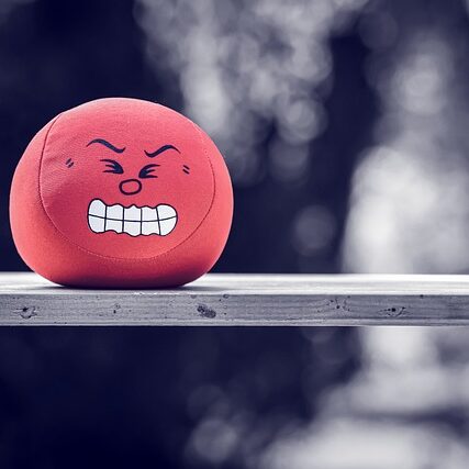 ball-5586847_640